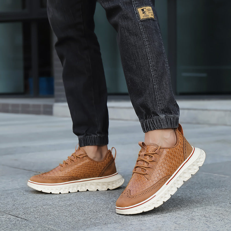 Men's crocodile leather shoes: Lightweight, waterproof, comfortable and soft walking shoes - wide last and extended design.